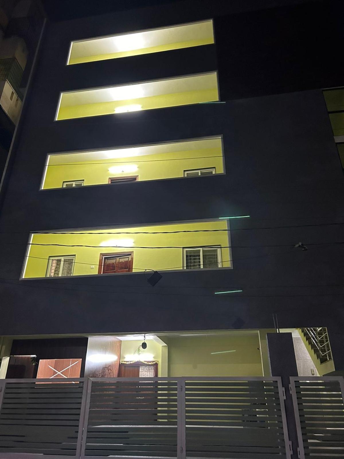 Y Stay Homestay Tirupati Exteriör bild