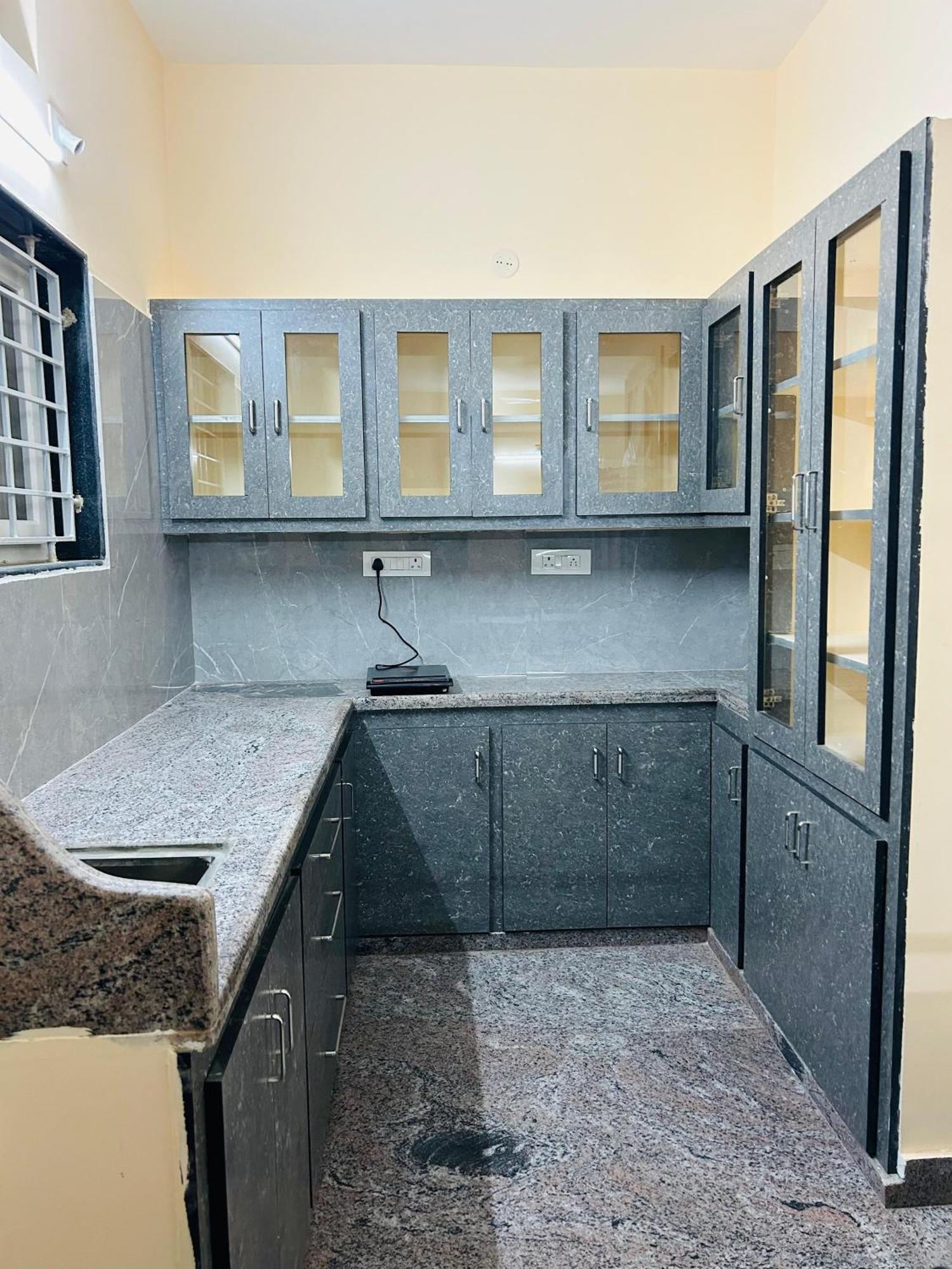 Y Stay Homestay Tirupati Exteriör bild