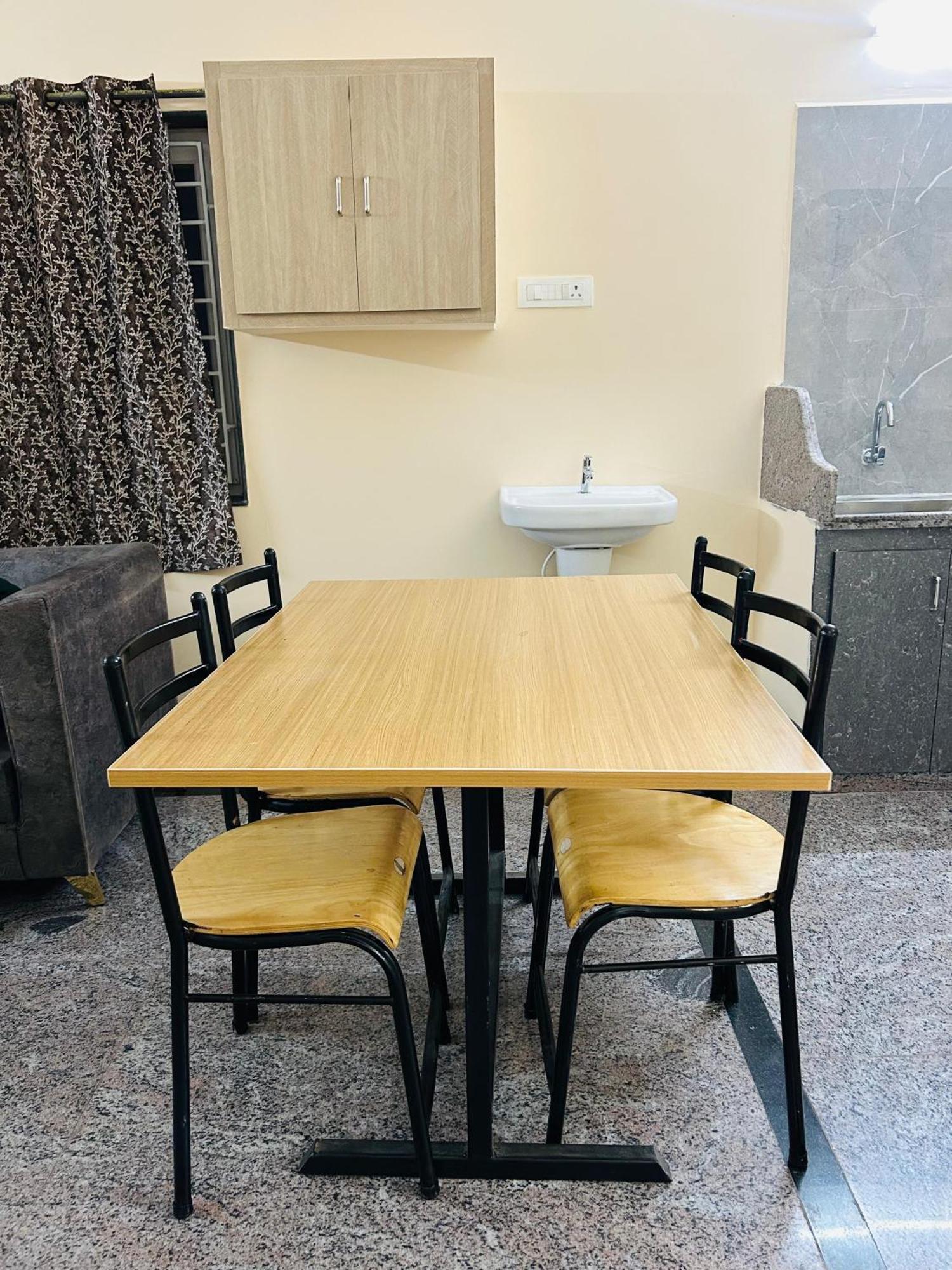 Y Stay Homestay Tirupati Exteriör bild